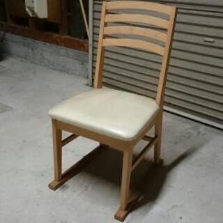 ダイニングテーブル用の椅子？