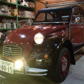 1990年に新車で買って、30年間乗り続けた1オーナー2CV。車庫保管