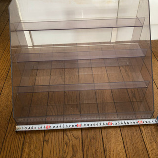 アクリル　ディスプレイケース　中古品