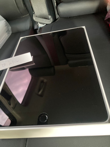 値引き交渉可　Apple iPad Pro 9.7インチ Wi-Fi 32GB シルバー