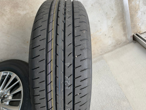 新車外し走行0km 30系ヴェルファイア純正17インチ