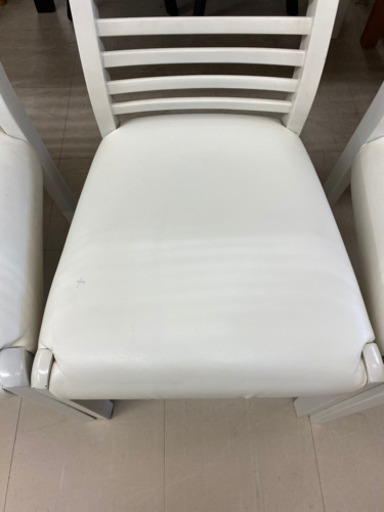 ★108 4人掛けダイニングセット(白)【リサイクルマート宇宿店】