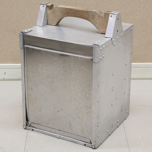 おかもち LUNCHI BOX アルミ製 出前 配達 縦約32×幅約48×奥行約24 オカモチ 中古品(J685wY)