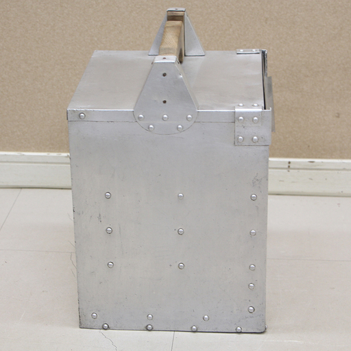 おかもち LUNCHI BOX アルミ製 出前 配達 縦約32×幅約48×奥行約24 オカモチ 中古品(J685wY)