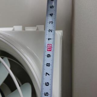 TOSHIBA窓用換気扇の画像