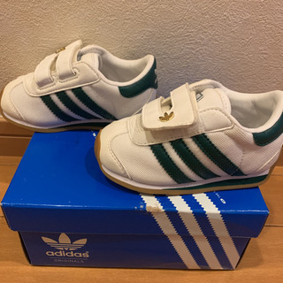 adidas 13㌢　スニーカーの画像