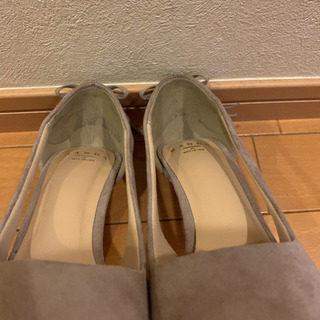 ランダ　バックリボンパンプスの画像