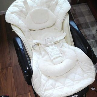 値下げしました！コンビ ベビーラック フェアレット オートスイング ブラックの画像