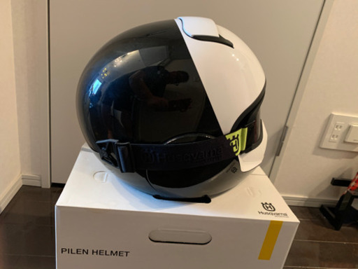 ハスクバーナ　ビットピレン専用ヘルメット　サイズXL 新品未使用品　希少品