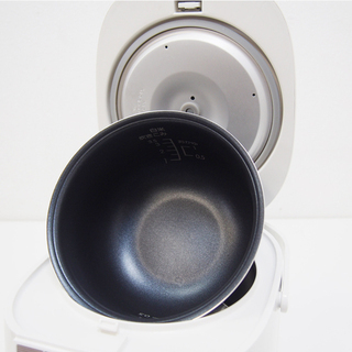 マイコン炊飯ジャー(3.5合) 炊飯器 マイコン炊飯ジャー(3.5合) 炊飯器 BK-R60-WH 2019年製 (FA85)の画像