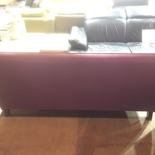 【店舗同時販売中】紫色3人掛けソファ　の画像