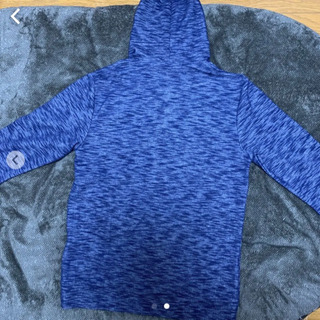 フード付き 7分袖 上着の画像