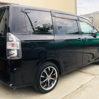 ヴォクシー　車検付！全て込み！の画像