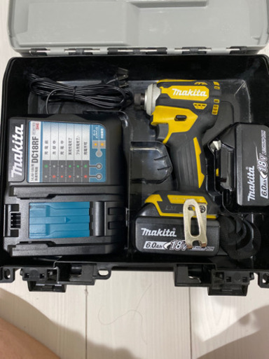 マキタ　インパクトドライバー