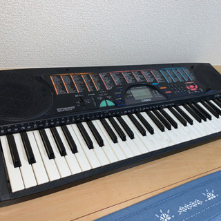 軽くて持ち運びやすい、お手軽キーボード