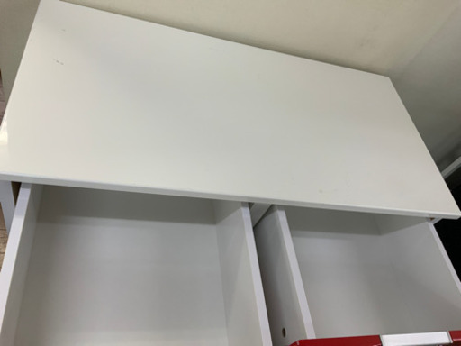 リビング収納　収納　レッド　赤　オシャレ棚です^ - ^