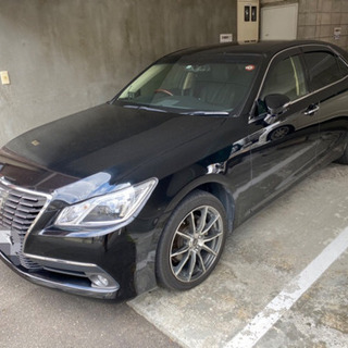 クラウンロイヤル　2.5 ロイヤルサルーン i-Four 4WD...