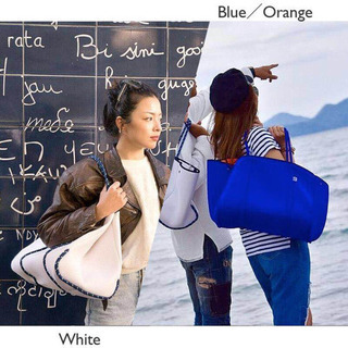 新品！激安！送料無料！おしゃれ トートバック！エコバック！大容量！使いやすいカバン！ウェットスーツ素材の画像