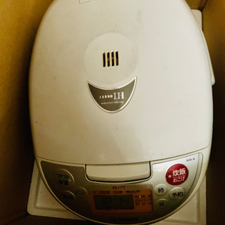中古　タイガー　炊飯器　JKW-A100