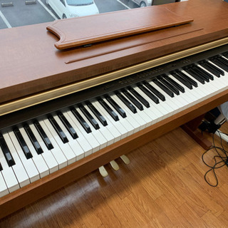 コロンビアのブラウン1色ナチュラル系の電子ピアノです♪