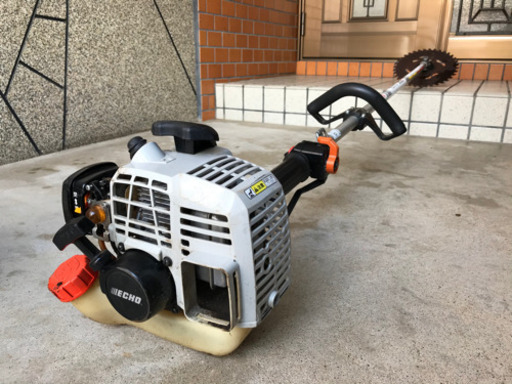 ECHO AT223TDL 草刈機　バリバリ動きます！