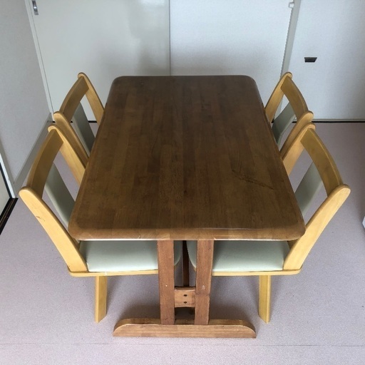 ダイニングテーブル 椅子4脚セット