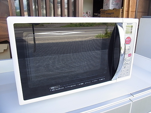 シャープ　電子レンジ　RE-180KS-W　2016年