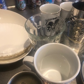 食器まとめて差し上げますの画像