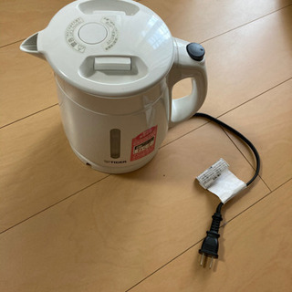 電気ケトルの画像
