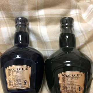 9/3再値下げ✨ロイヤルサルート21年　陶器ミニボトル(50ml)×2の画像