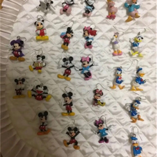 ミッキーマウス　ミニー　ピアス　イヤリング　ディズニー　ドナルド...