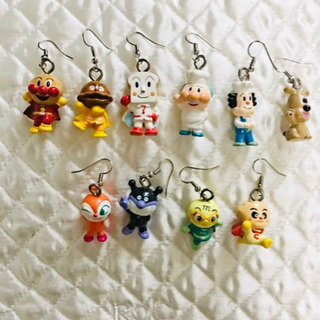 アンパンマン　キャラクター　ピアス　イヤリング　バイキンマン　ド...