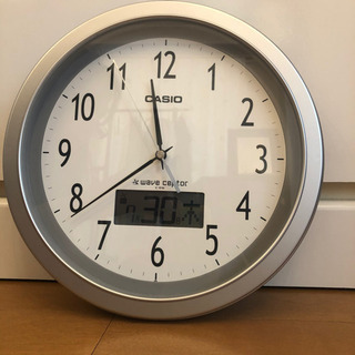 壁掛け時計（日時、曜日、表記）の画像