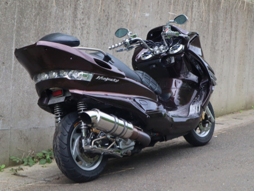 【YAMAHA マジェスティ】渋めのブラウンカラー LEDレインボー133P付き