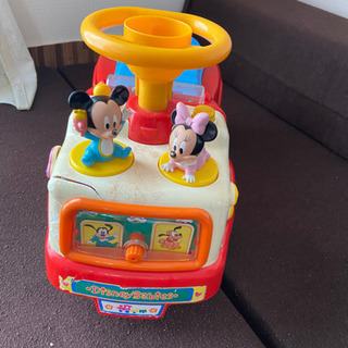 ディズニー　足蹴り乗り用