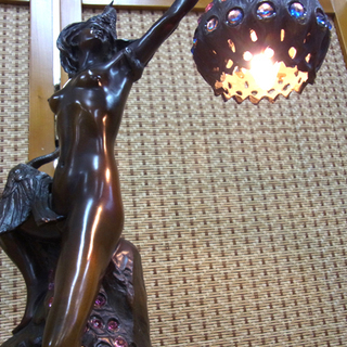 女性 ブロンズ像 ランプ 間接照明 アンティーク 銅像 インテリア 人物