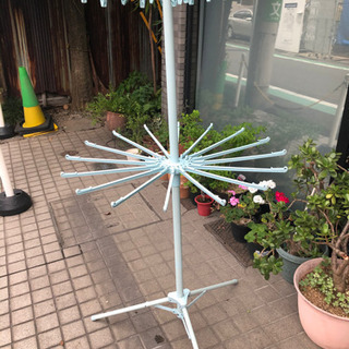 円形洗濯物干しハンガー ①の画像