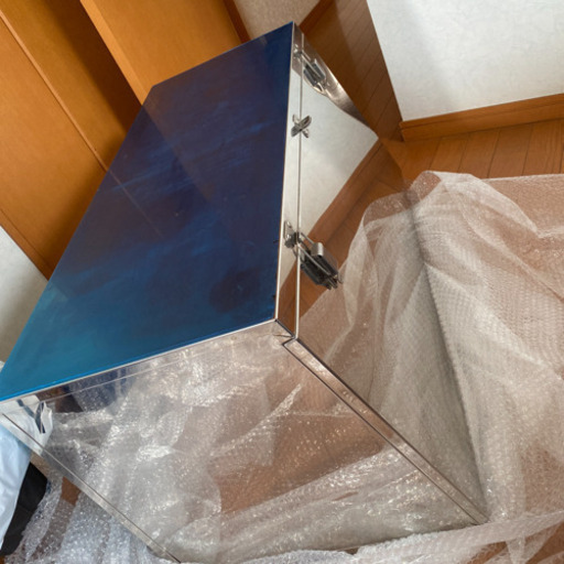 大型トラック荷台用工具箱