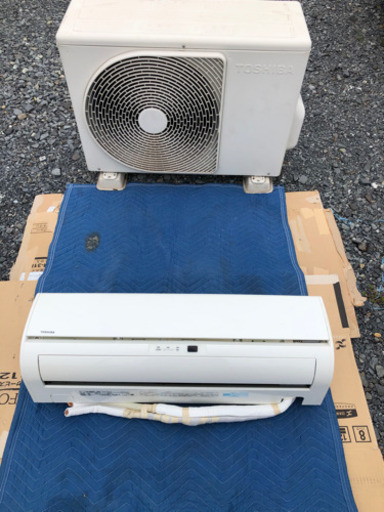 東芝　冷暖房ルームエアコン　14畳クラス　100V