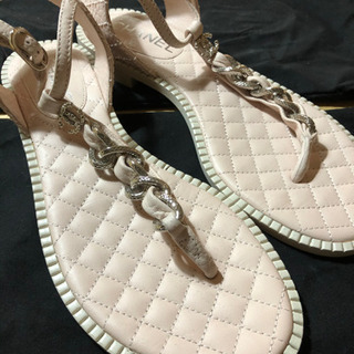 シャネル　新品サンダルの画像