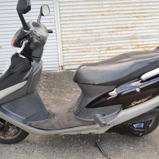 ホンダのスペイシー125cc  エンジンセル一発で始動出来ます。