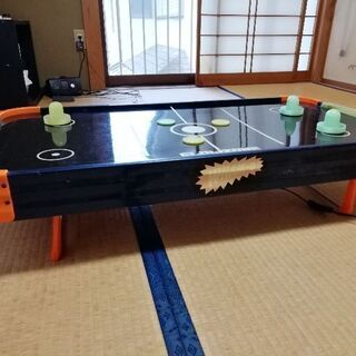 ダイナミックエアーホッケー
