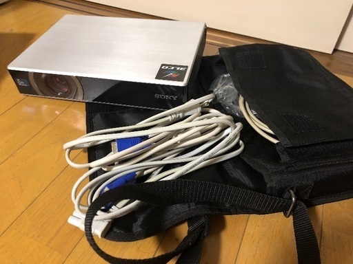 SONY プロジェクタとナビオの電動映写スクリーンをお譲りします