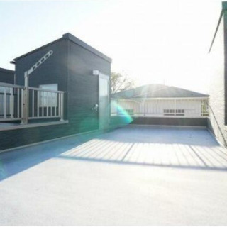 横浜　築浅テラスハウス　充実設備　屋上バルコニー【現金分割OK.水商売.他社物件.カード払い.保証人なしは全てOK!無職の方は要相談!生活保護不可】≪分割賃貸ネット≫10440317041Ｓ − 神奈川県