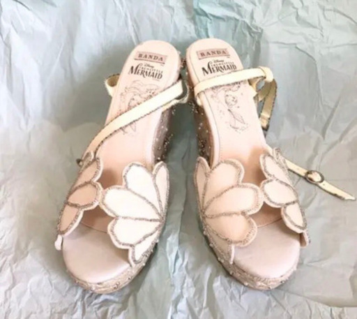 新品 未使用 アリエル ×RANDAコラボサンダル！