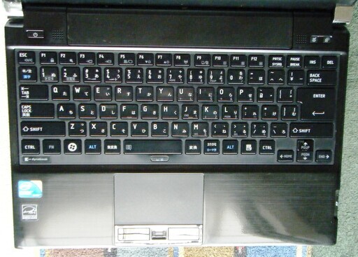 ?13.3型/軽量薄型♪/高性能?Core i5/快適♪メモリ4GB/大容量！HDD320GB/マイク内臓♬/HDMI?/すぐ繋がるW