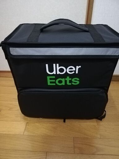 ウーバーイーツ　配達　バック　Uber　ほぼ　新品