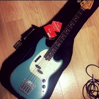 Fender ムスタングベース