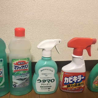 洗剤や台所用品セットの画像