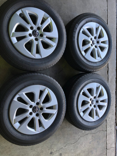 プリウス　50前期　純正アルミホイール　タイヤ付　195/65r15